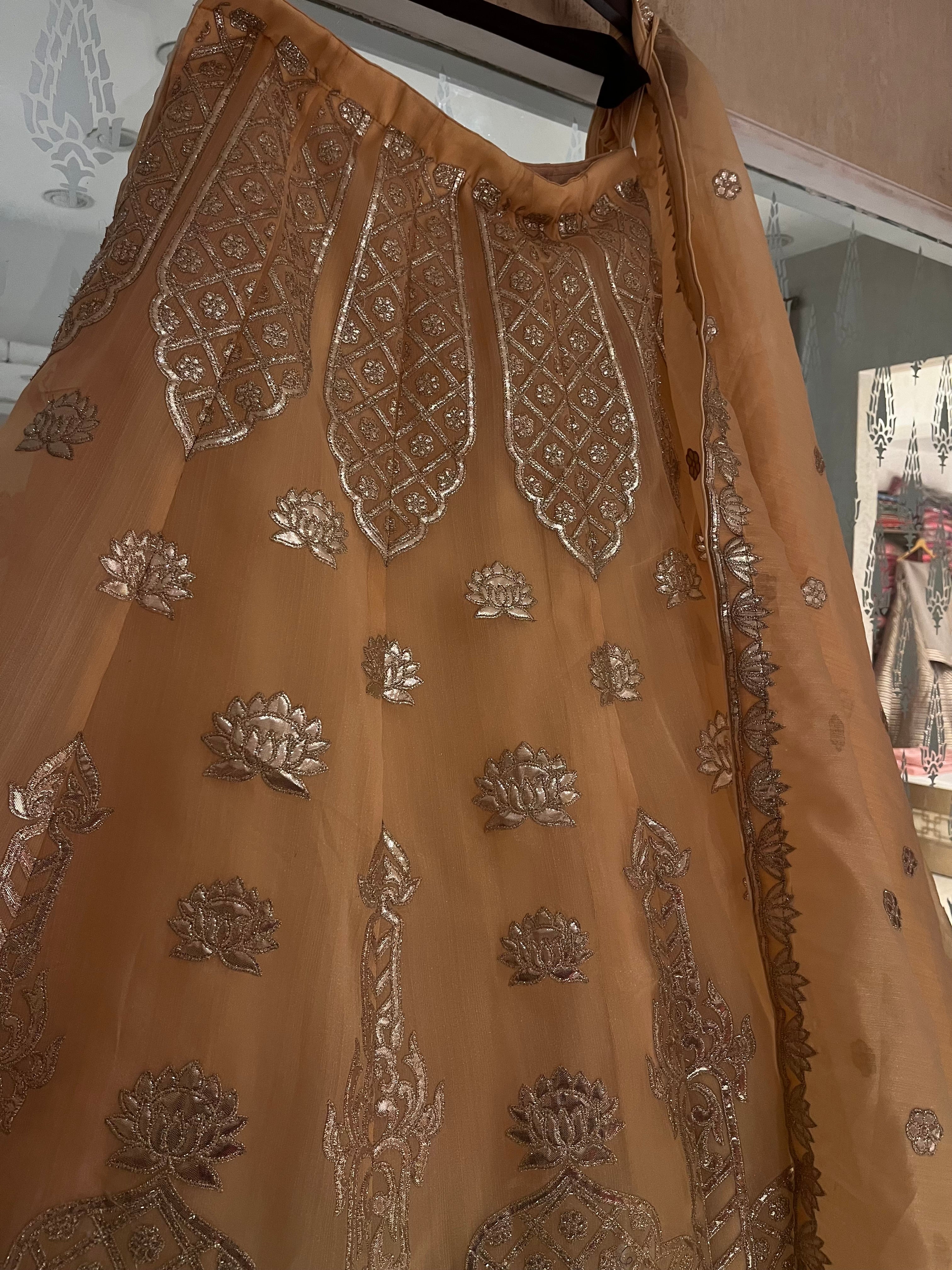 Sunhera Organza Lehenga Set