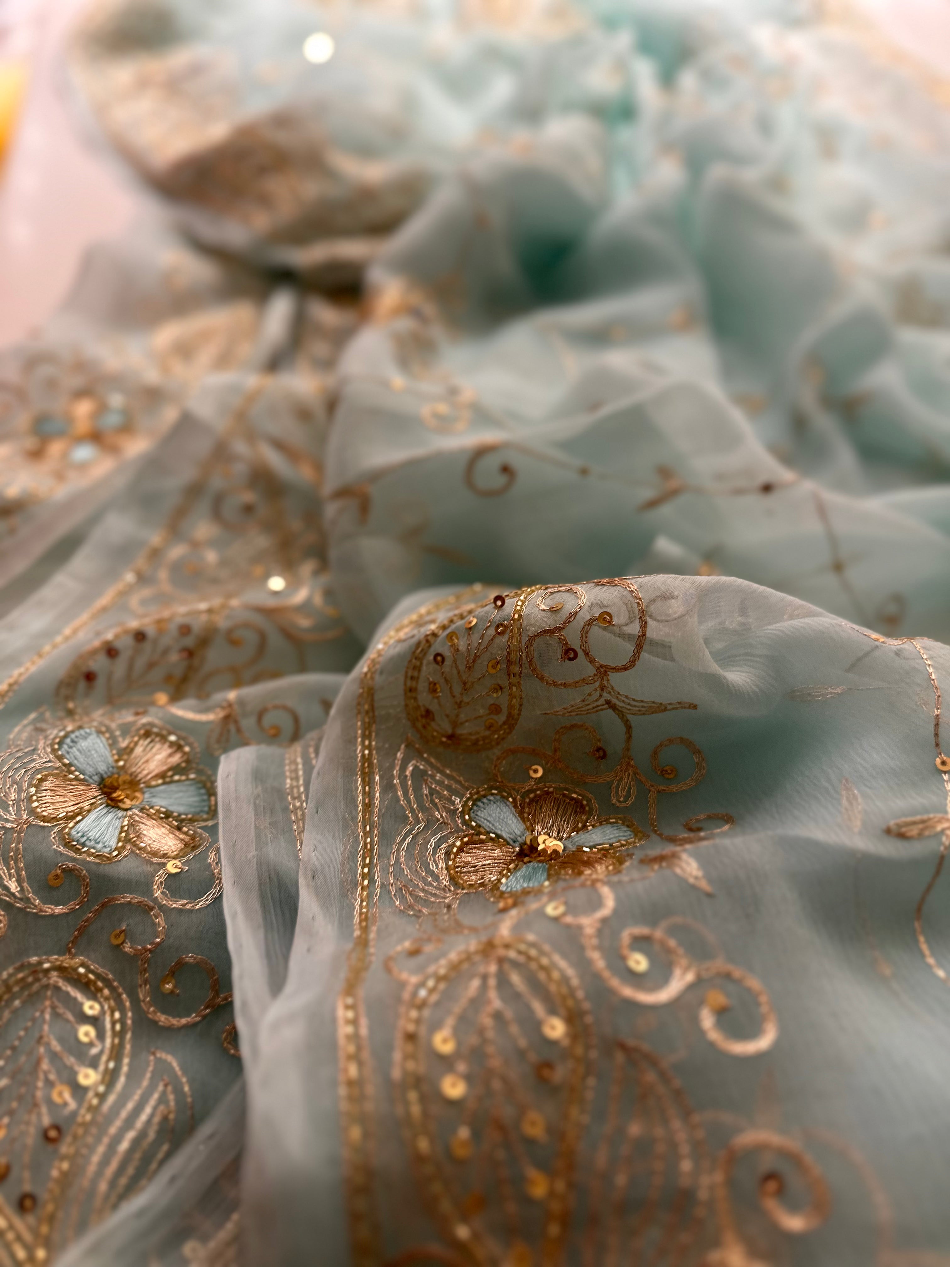 Baisaa Jaipuri Aari work saree
