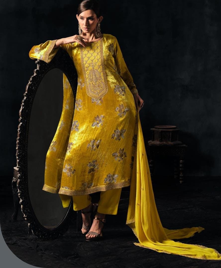 Makhmal stitched suit