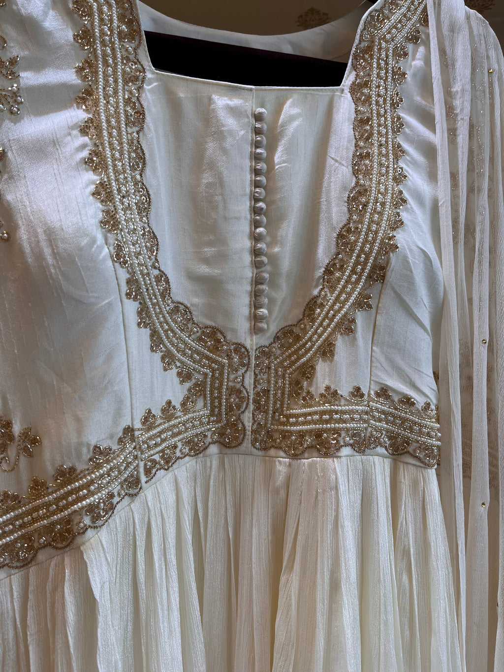 Swan White alia cut suit set