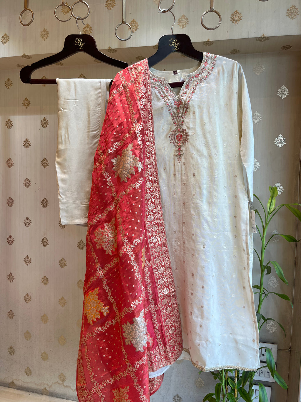 Tissue Silk Suit Set