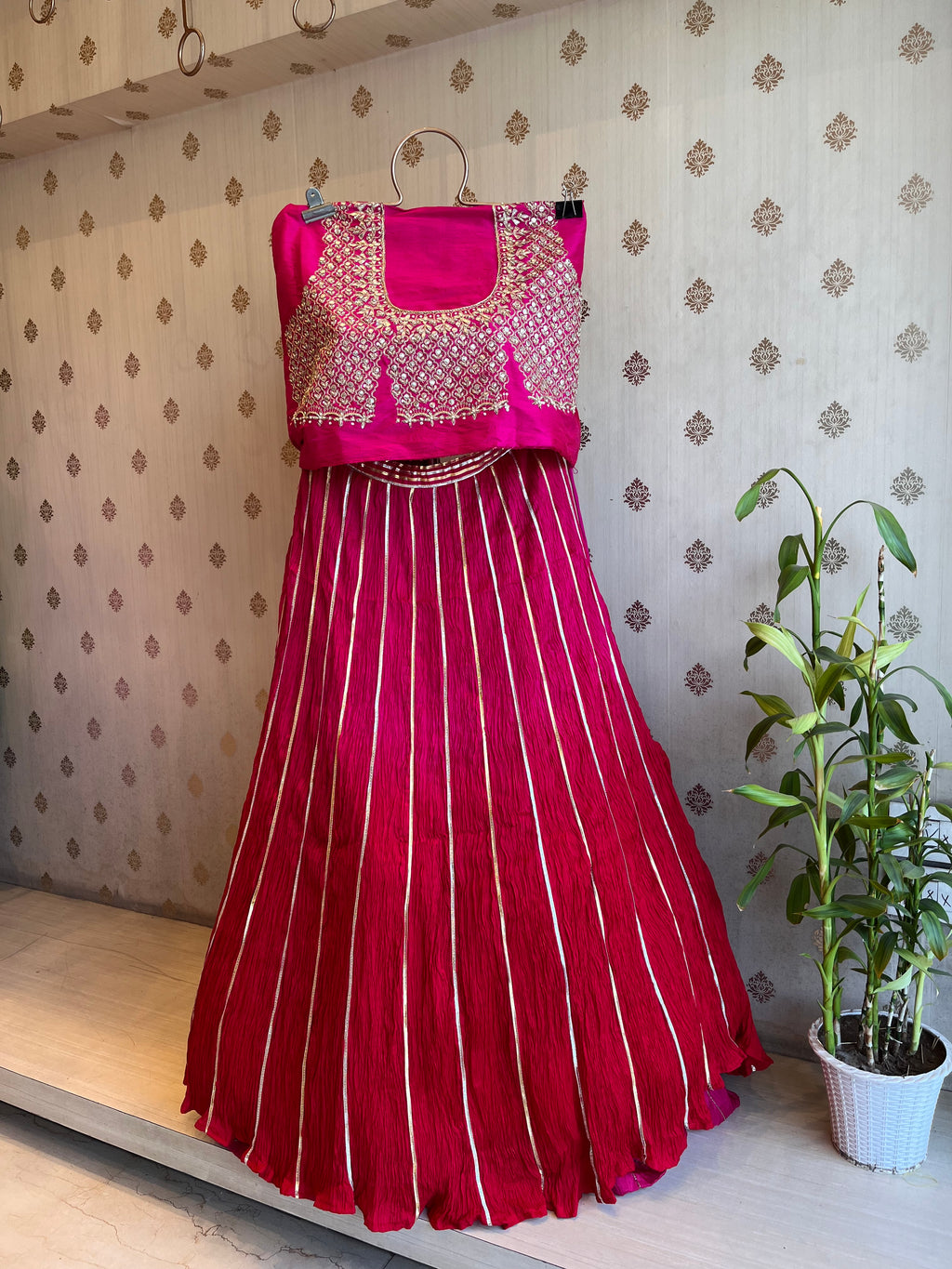 Raani crushed lehenga set