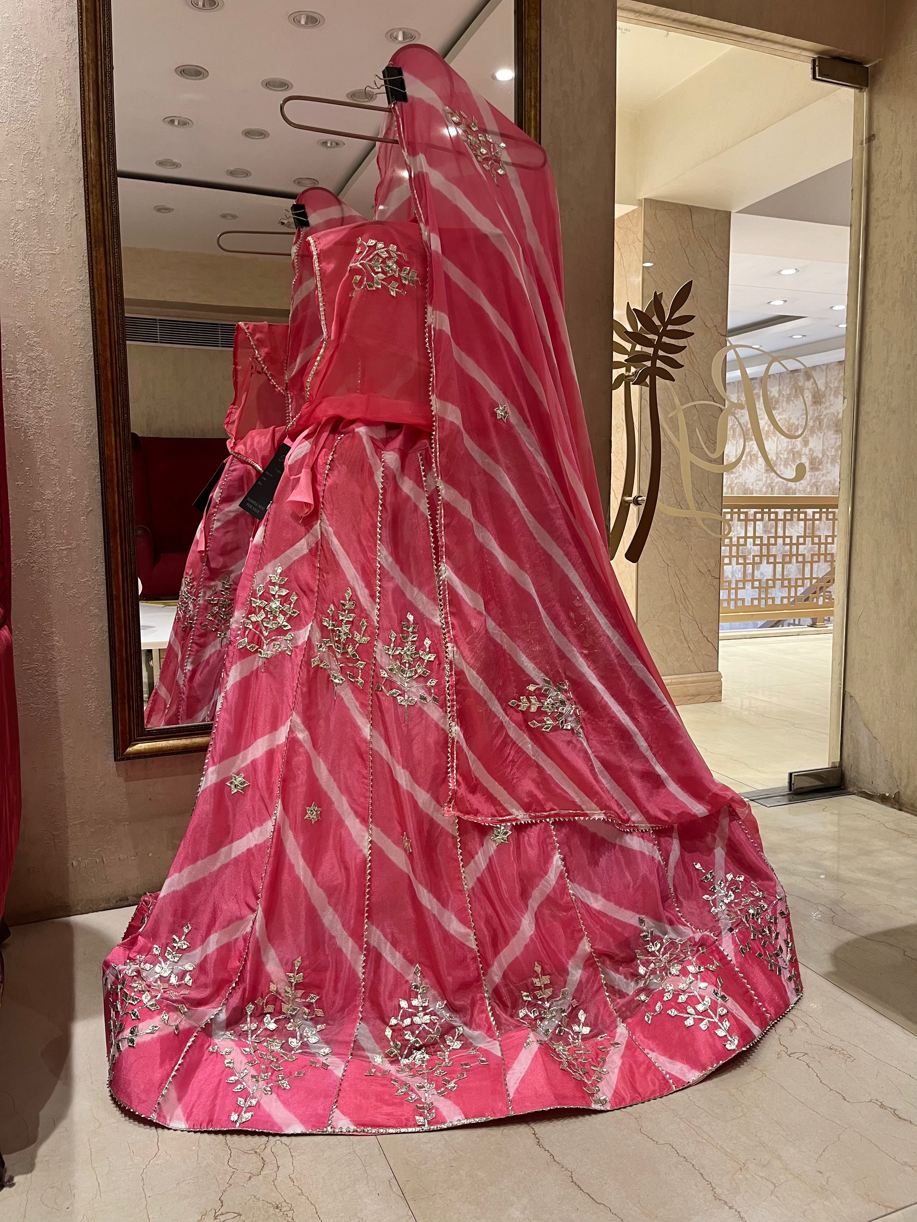 Leheriya Lehenga