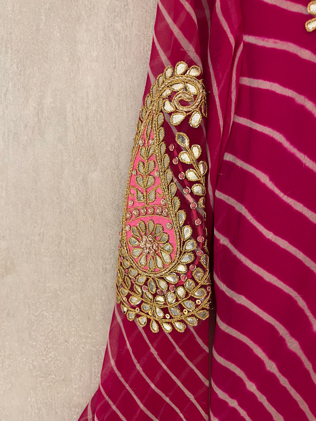 Pink Leheriya Kurti