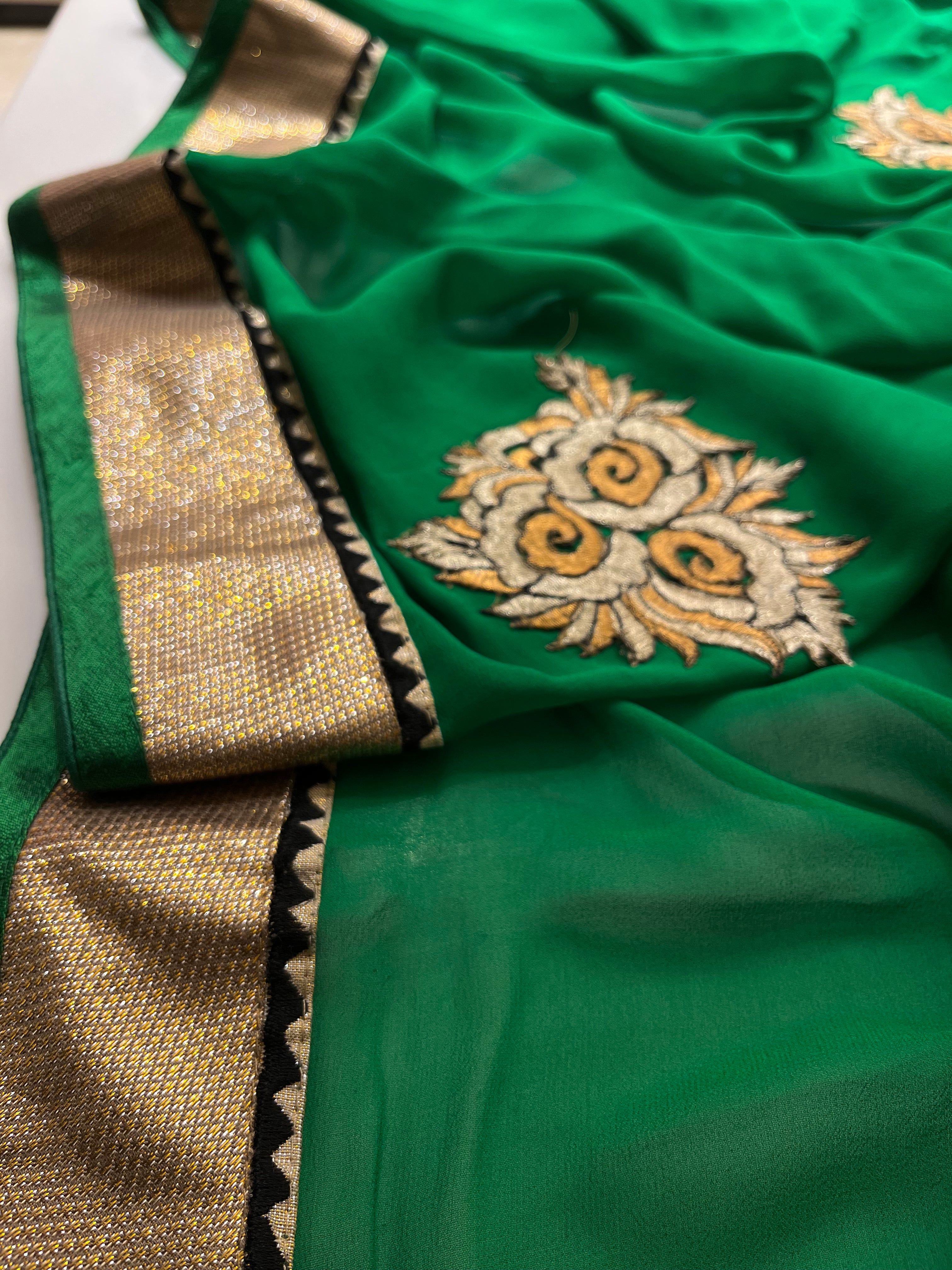 paan green zari saree