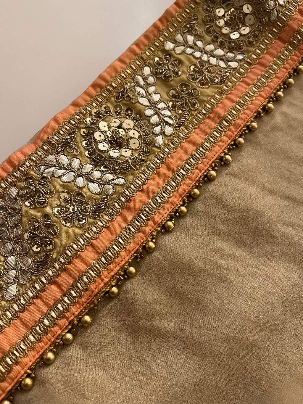 Pure Georgette Crème Saree