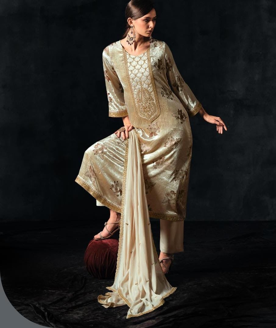 Makhmal stitched suit