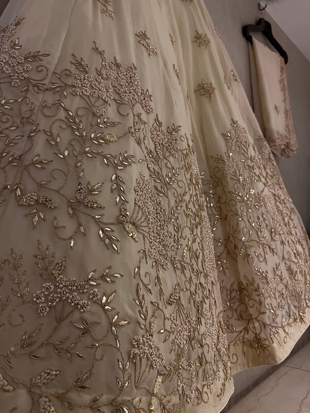 meera traditional lehenga set in ivory