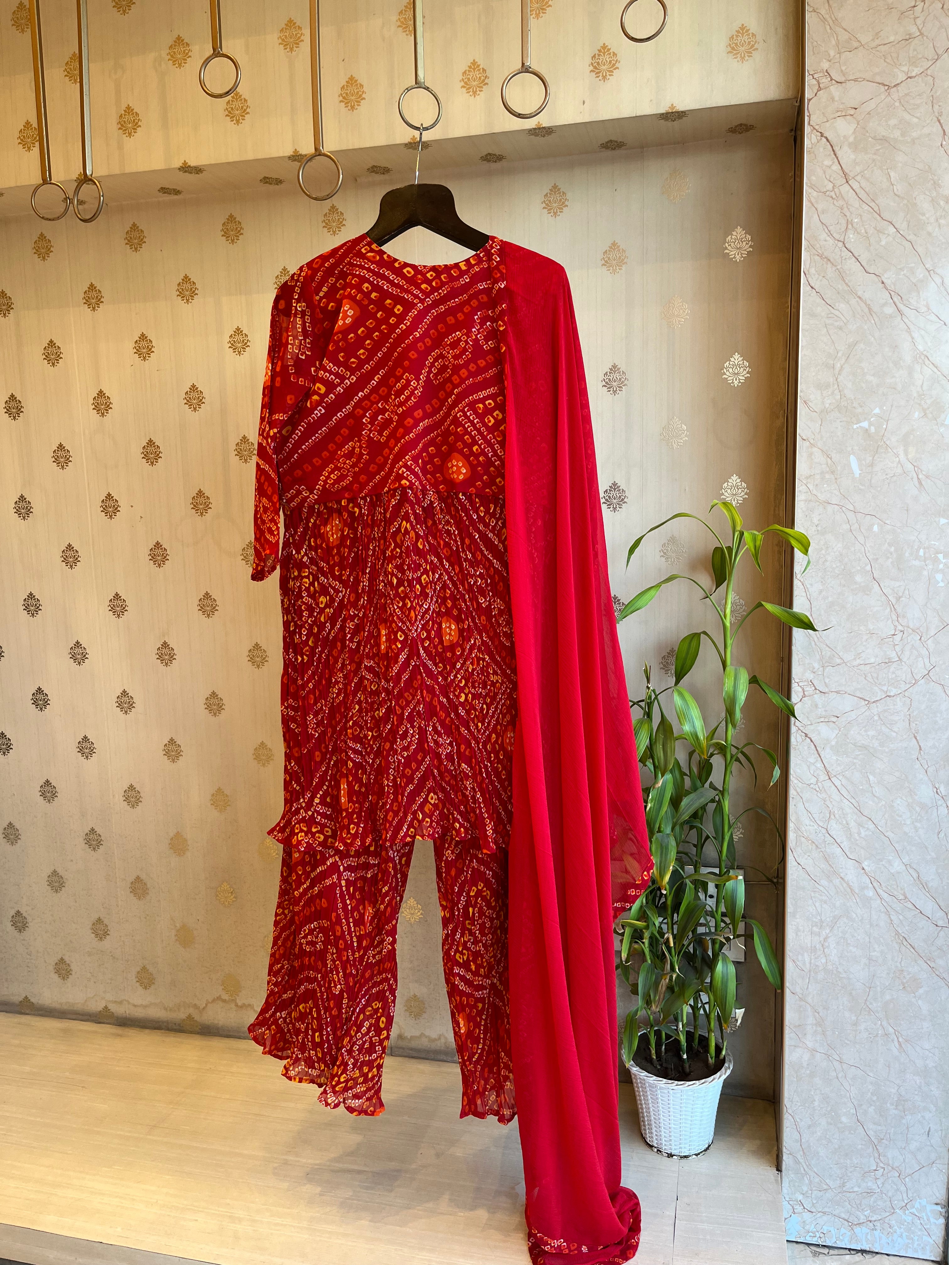 Alia Style Red Bandej Suit