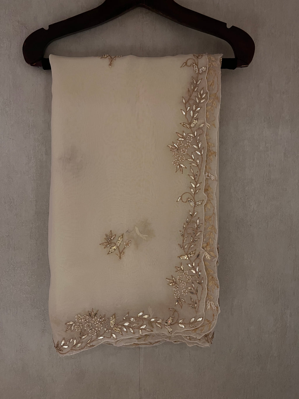meera traditional lehenga set in ivory