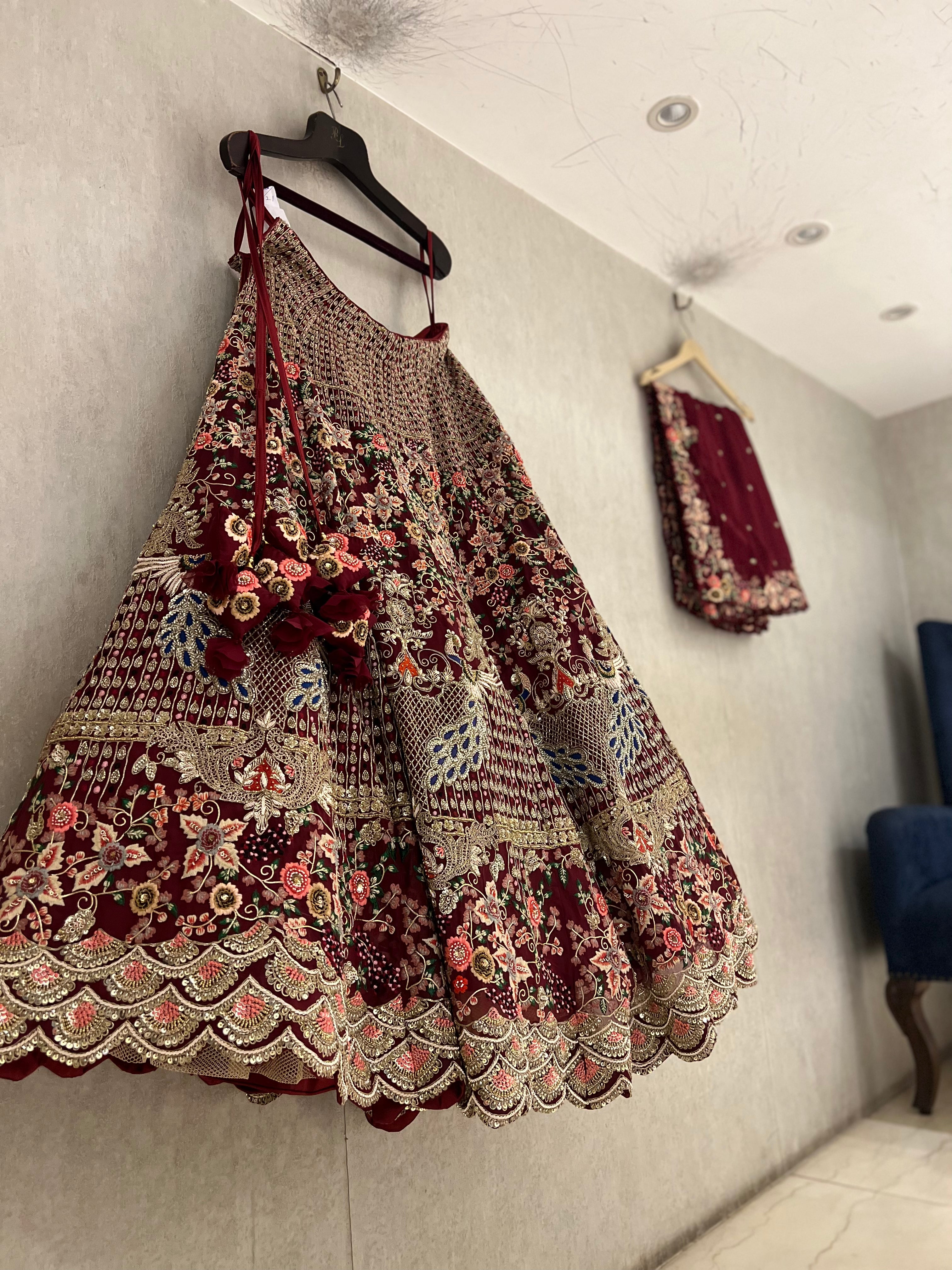 Onkar Bridal lehenga