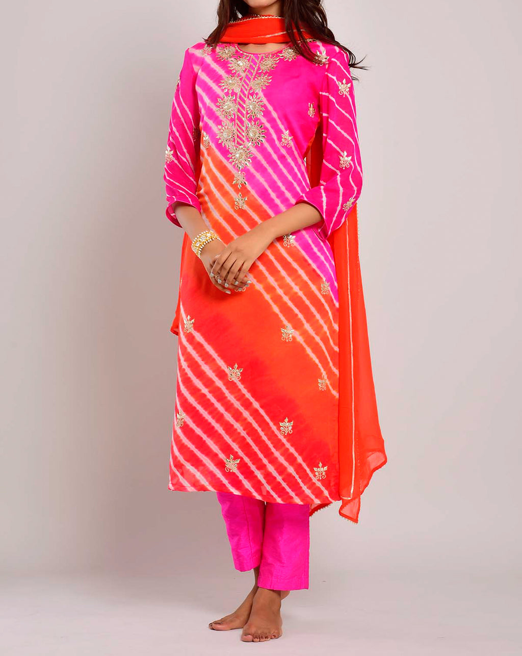 Leheriya Straight Suit