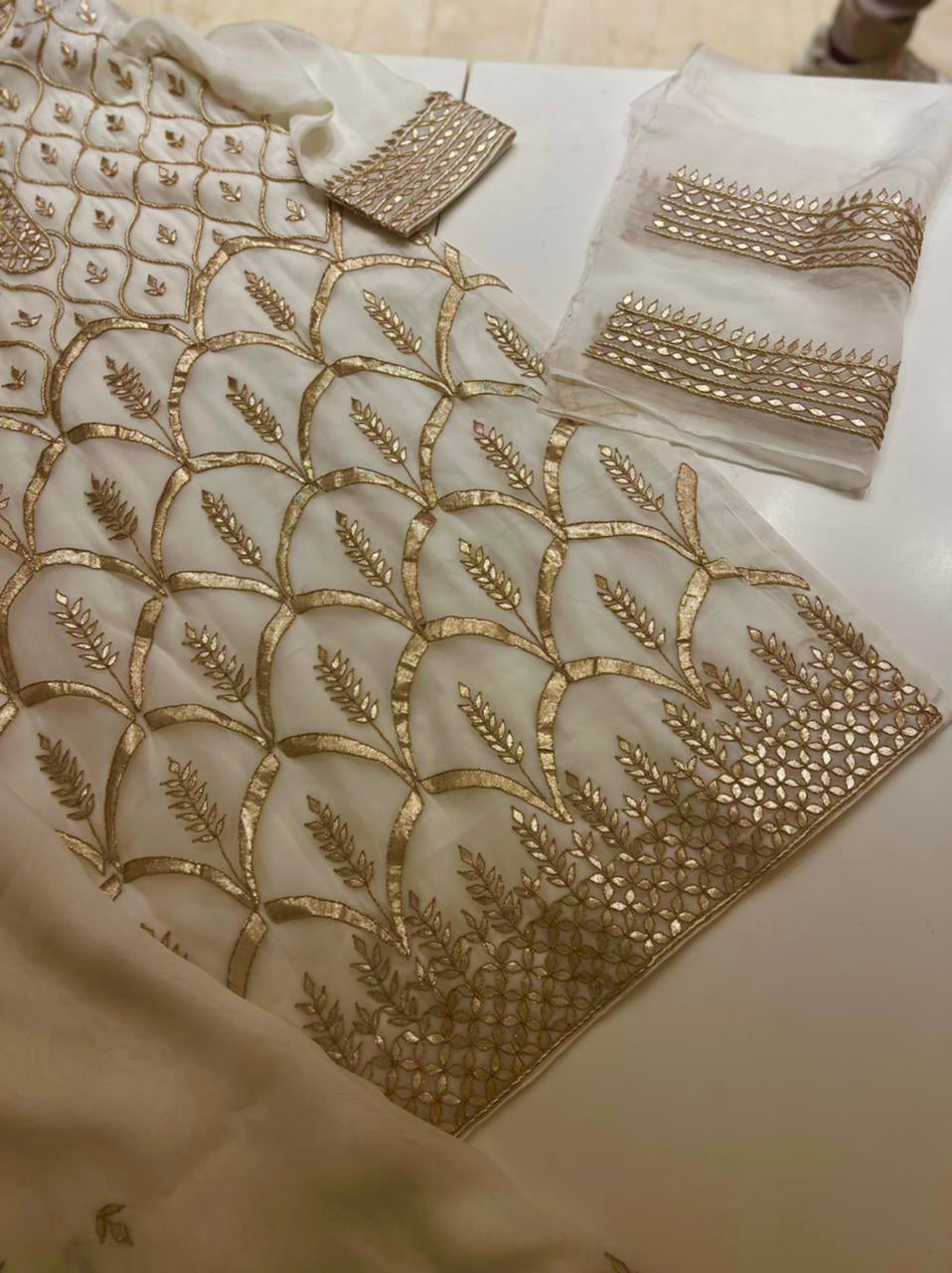 Gotapatti straight Suit set