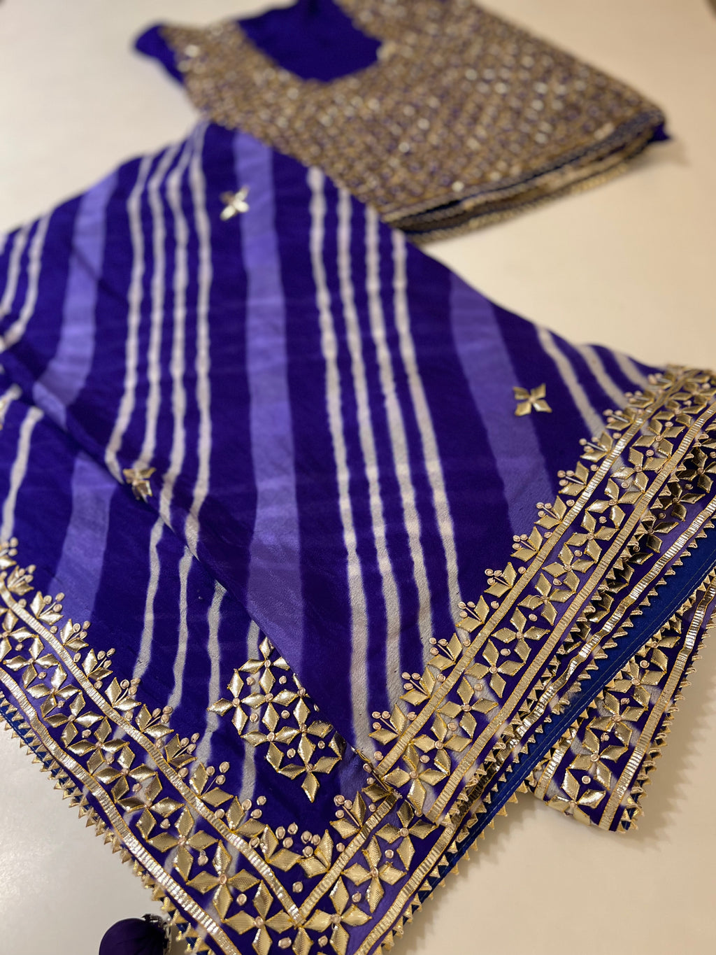 Lehriya saree